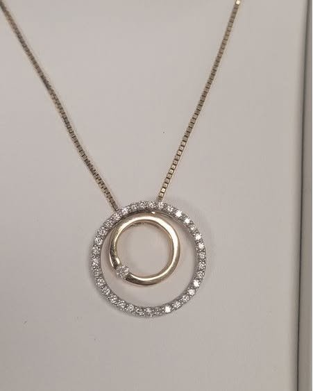 Custom necklace by Stephen Shannon Jewelers